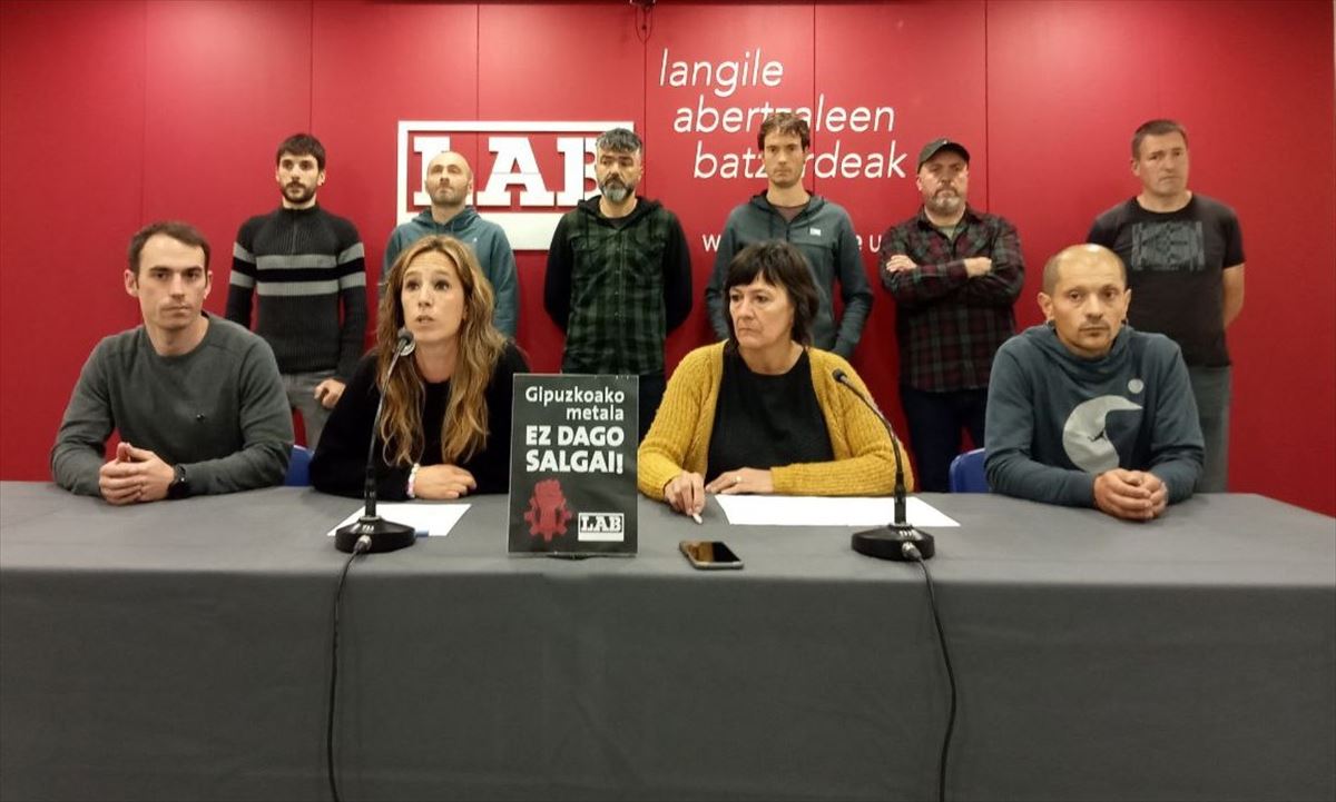 Representantes del metal de LAB durante la rueda de prensa. Foto: LAB