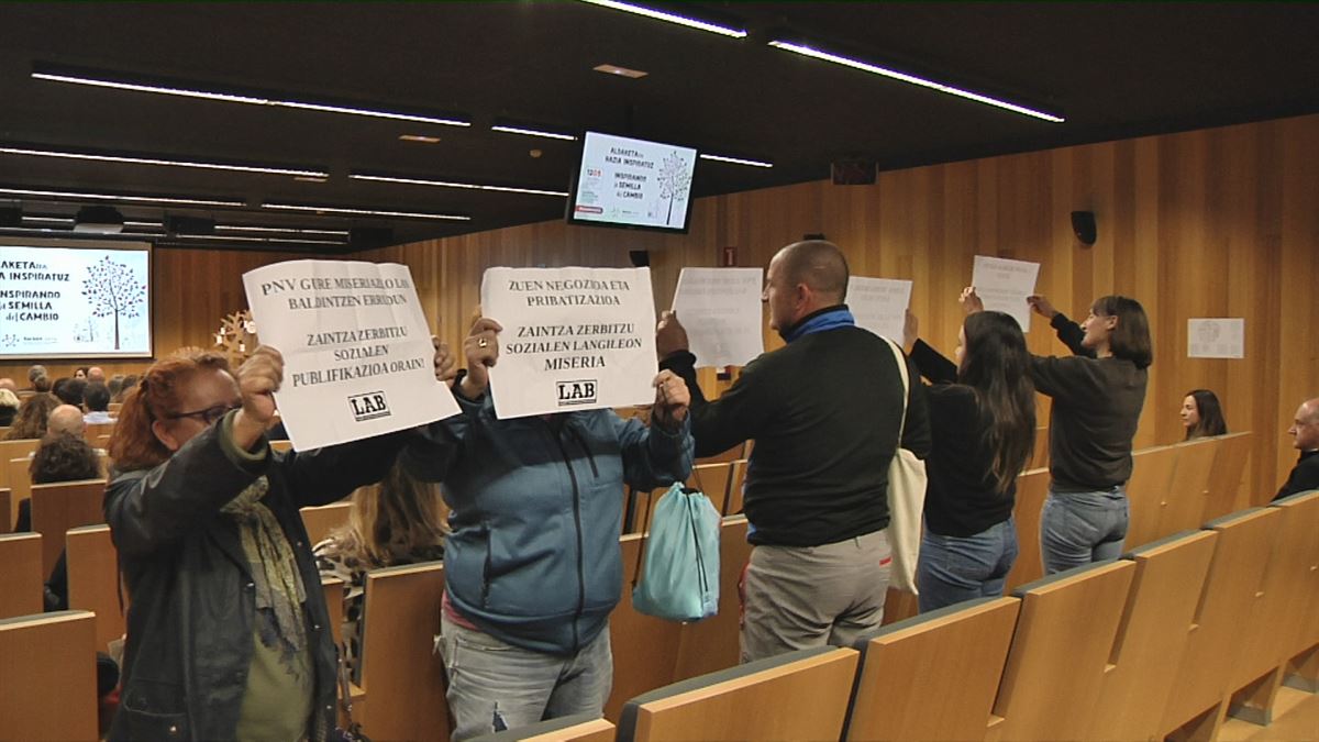 Protestaren unea. EITB Mediaren bideo batetik atetarako irudia.