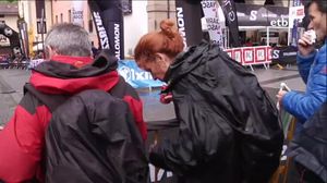 Eguraldi nahasia izan arren, jendetza batu da Zegama-Aizkorri probaldiaren 22. edizioaz gozatzera