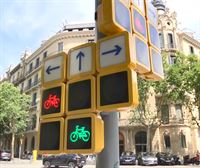 Un semáforo ''tetris'' para ciclistas en Barcelona se vuelve viral