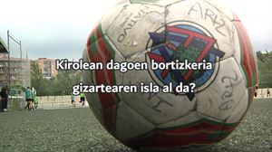 Zergatik hartzen dira jarrera bortitz eta arrazistak kirol-ikuskizunetan?