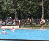 Arranca la campaña de verano en Gamarra con la apertura de las piscinas descubiertas
