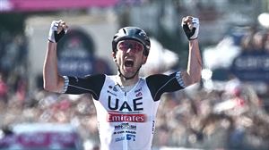 McNulty se apunta la crono y se enfunda el maillot rojo de líder