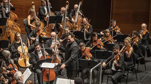 Robert Treviñok eta Oriol Rochek ez dute Euskadiko Orkestraren zuzendaritzan jarraituko