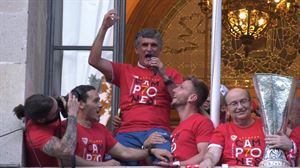 Mendilibarrek Sevillako zaleekin ospatu du Europa Liga