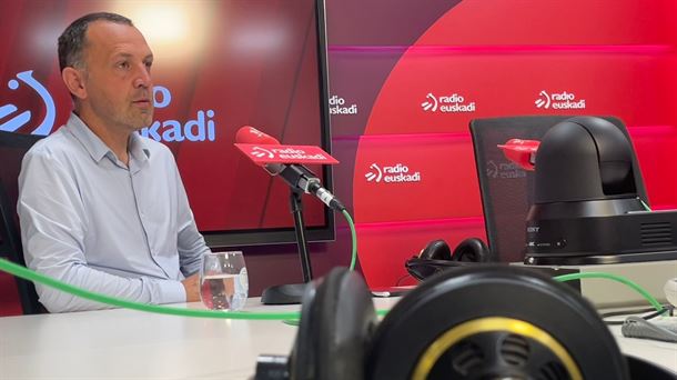 Entrevista a Unai Urruzuno (EH Bildu) en Radio Euskadi