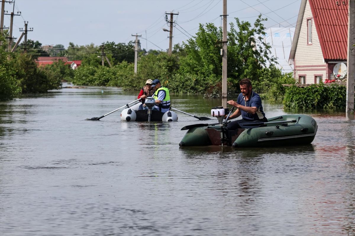 Inundaciones en Sadove, (Jersón). Foto: EFE