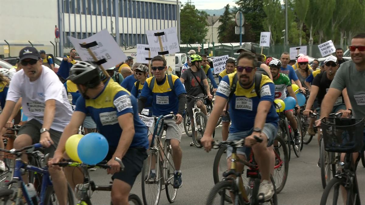 Marcha ciclista de la plantilla de Michelin. Foto: EITB Media