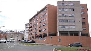 Bosgarren solairutik eroritako 42 urteko gizonezko baten heriotza ikertzen ari dira Barañainen 