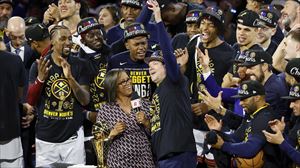 Denver Nuggestsek Miami Heat menderatu du, 4-1, finalean, eta NBAko txapelduna da, lehen aldiz