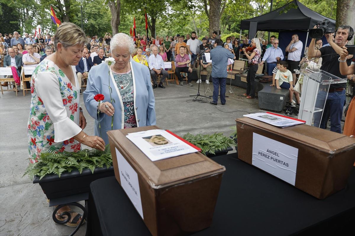 Los restos se han entregado en el marco del homenaje anual a gudaris y milicianos en Artxanda. EFE
