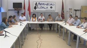 Bermeoko udalbatzak aho batez onartu du Asier Larrauriren dimisioa