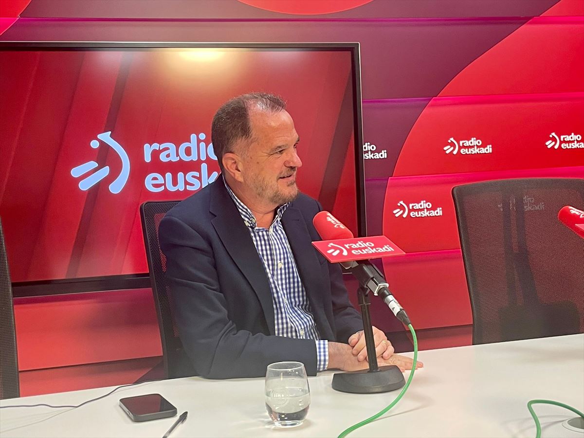 Carlos Iturgaiz EAEko PPko presidentea, Radio Euskadin