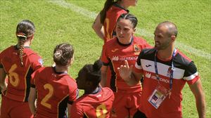 Varapalo a la selección de rugby de Amaia y Lide Erbina y Anne Fernández de Corres, eliminada en cuartos