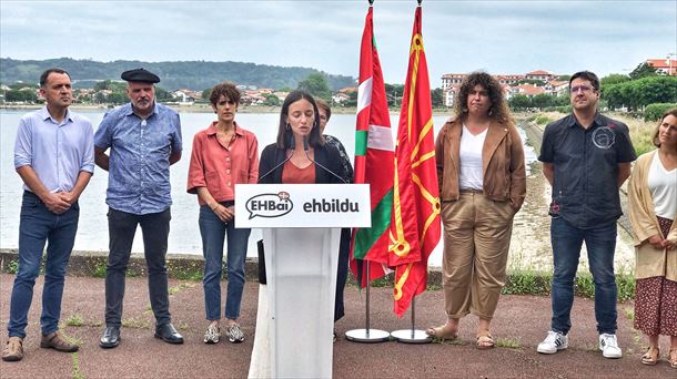 La representante de EH Bai Mathilde Hary en Hendaia (Lapurdi). Imagen: EH Bai