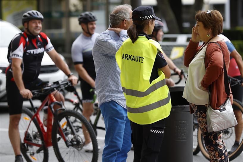 1. etapako polizia-antolamendua. Argazkia: EFE