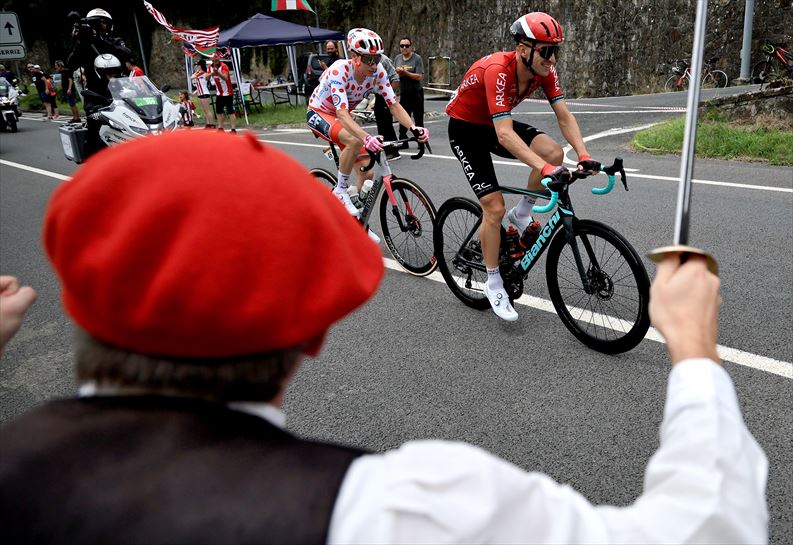 Laurent Pichon eta Neilson Powless. Argazkia: EFE