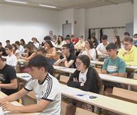 Más de 13 000 estudiantes se enfrentan desde este miércoles a la EBAU en Euskadi 