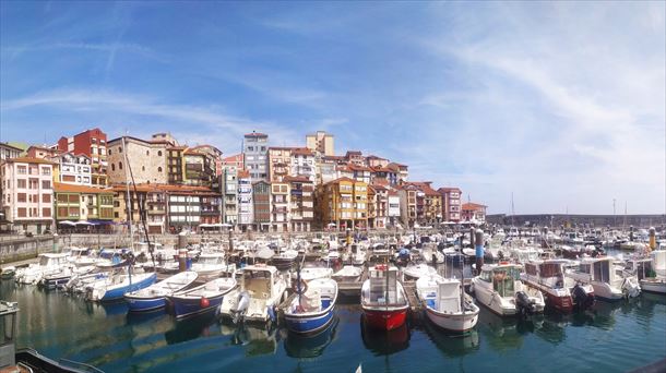 Puerto de Bermeo. Foto: Jabier Sarriugarte