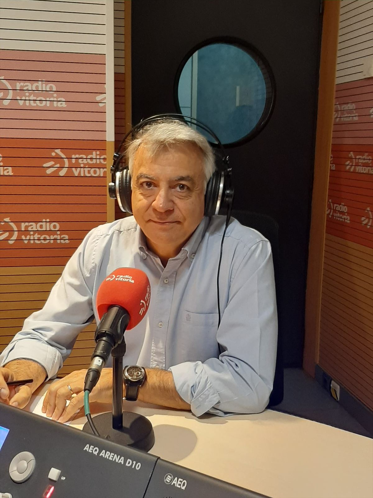 Javier de Andrés en Radio Vitoria (imagen de archivo)