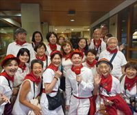 Así han vivido el encierro de San Fermín unos turistas japoneses y una mujer filipina-vasca