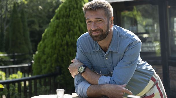 Julius Bienert "Baserri Gourmet" saioko aurkezlea