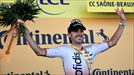 Jon Izagirre, en el podio tras ganar la 12ª etapa del Tour de Francia