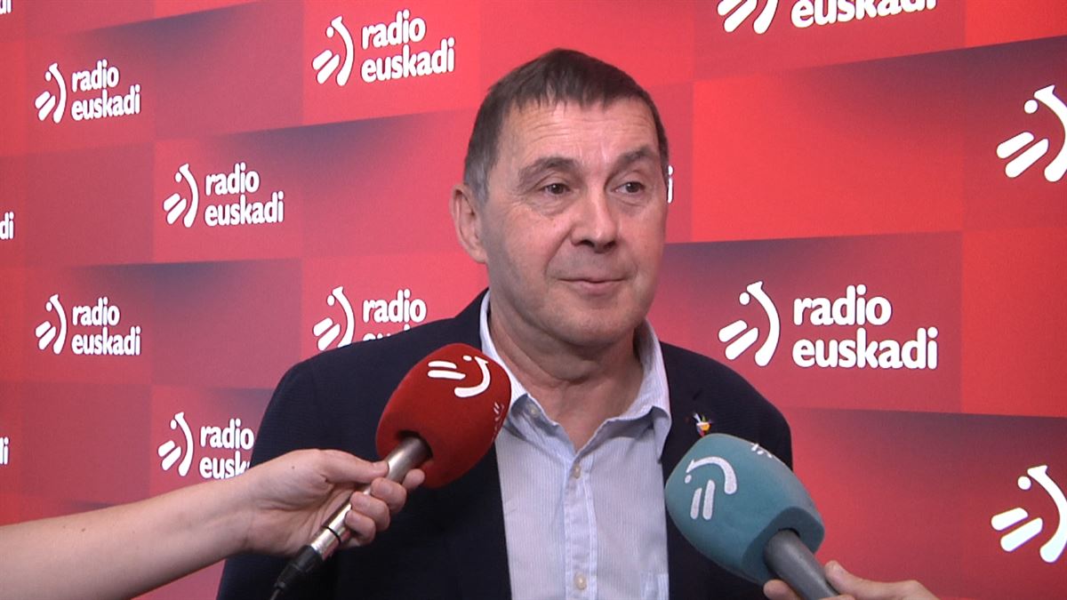 Arnaldo Otegi, Radio Euskadin elkarrizketatua.