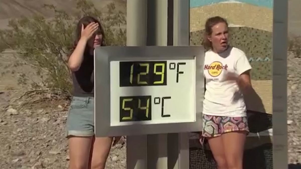 Death Valleyn (AEB) 55 ºC izan dituzte uztailean.