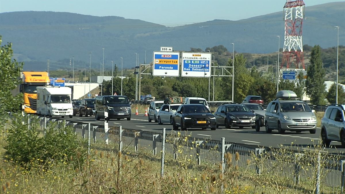 El cruce de la carretera N-622, A1 y Vitoria-Gasteiz. Imagen: Trafiko Zuzendaritza
