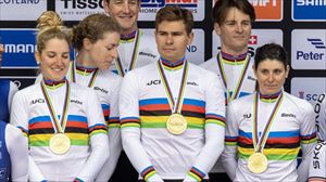 Suitza, taldekako erlojupeko mistoaren munduko txapelduna; Frantziak eta Alemaniak, zilarra eta brontzea