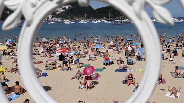 La playa de la Concha, en San Sebastián, esta mañana.