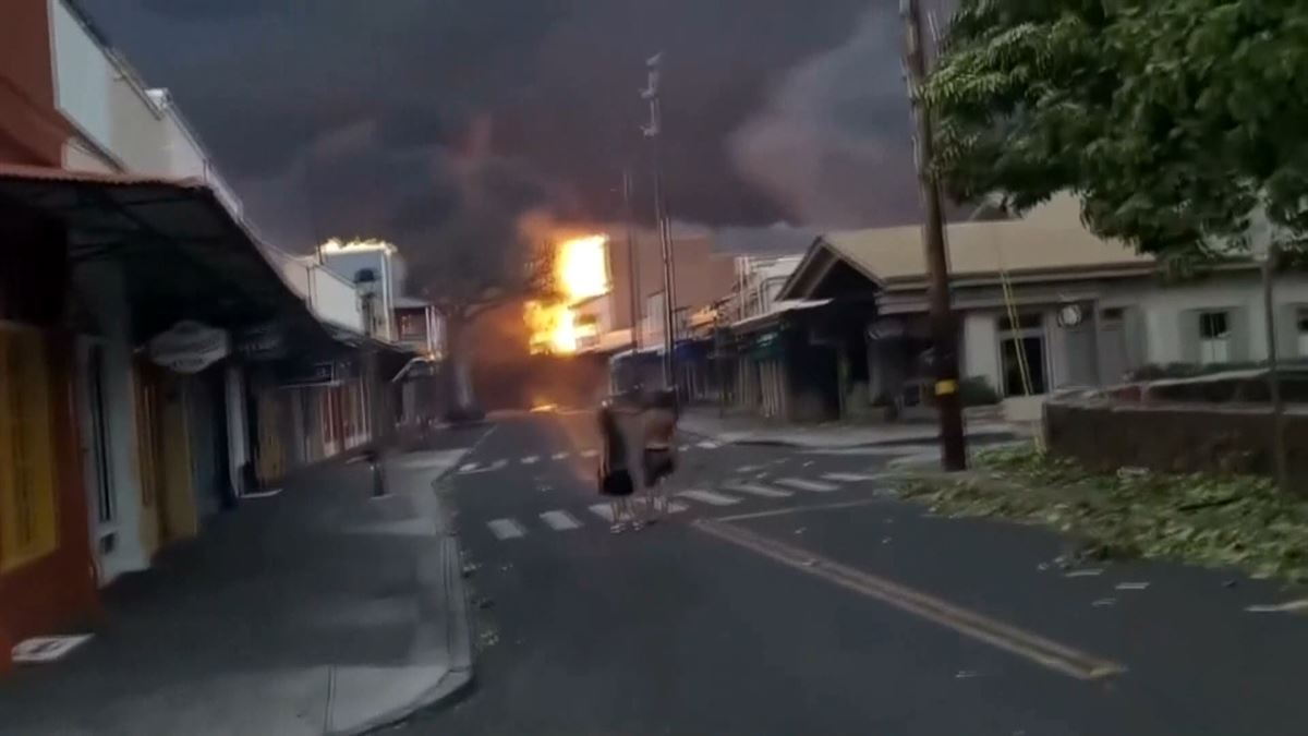 Una imagen de los incendios que azotan Hawái