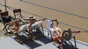 25 graduko tenperatura maximoak ostegunera arte, Euskal Herri osoan