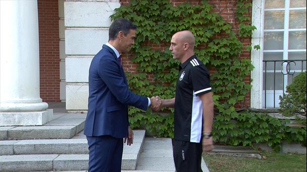 Pedro Sánchez y Luis Rubiales. Foto: EFE.