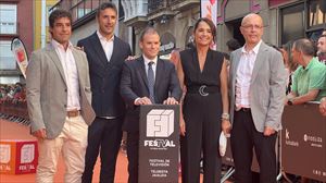 Las y los profesionales del equipo de Deportes de EITB reciben el premio especial del FesTVal