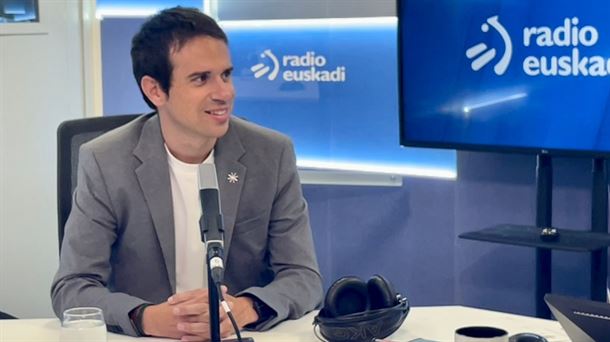 Entrevista a Pello Otxandiano (EH Bildu) en Radio Euskadi