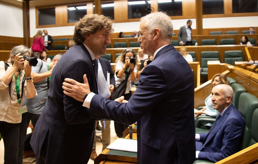 Eneko Andueza e Iñigo Urkullu. Foto: EFE