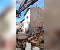Dos personas heridas leves tras caer la fachada de un edificio en Lodosa