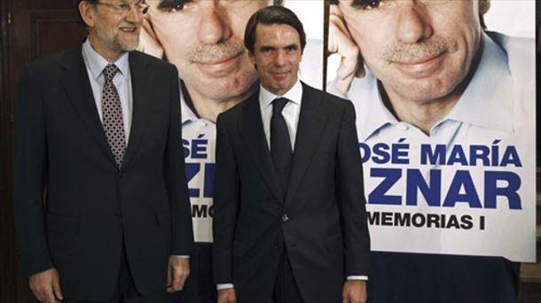 Rajoy eta Aznar, artxiboko irudi batean. Argazkia: Efe