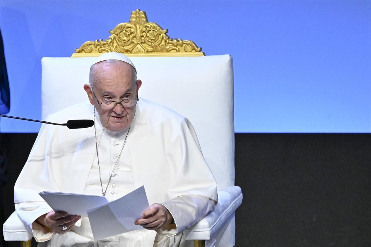 El Papa Francisco, durante la clausura de los 'Encuentros Mediterráneos'. Foto: EFE