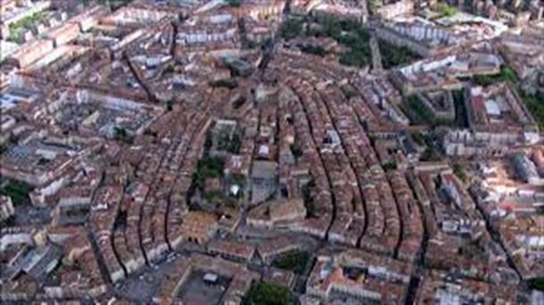 ¿Sabes en qué calle de Vitoria nos escondemos hoy? 