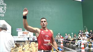 Iker Vicente, jaun eta jabe lehen mailako aizkolarien Euskal Herriko txapelketako kanporaketan