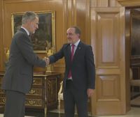 Felipe VI abre la ronda de consultas con Javier Esparza