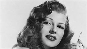 Rita Hayworth, 'la diosa americana del amor' que nunca disfrutó de una relación sentimental plena