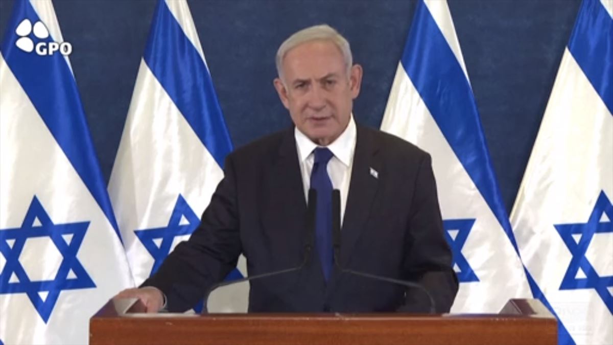 Netanyahu, israeldarrei zuzentzen. 