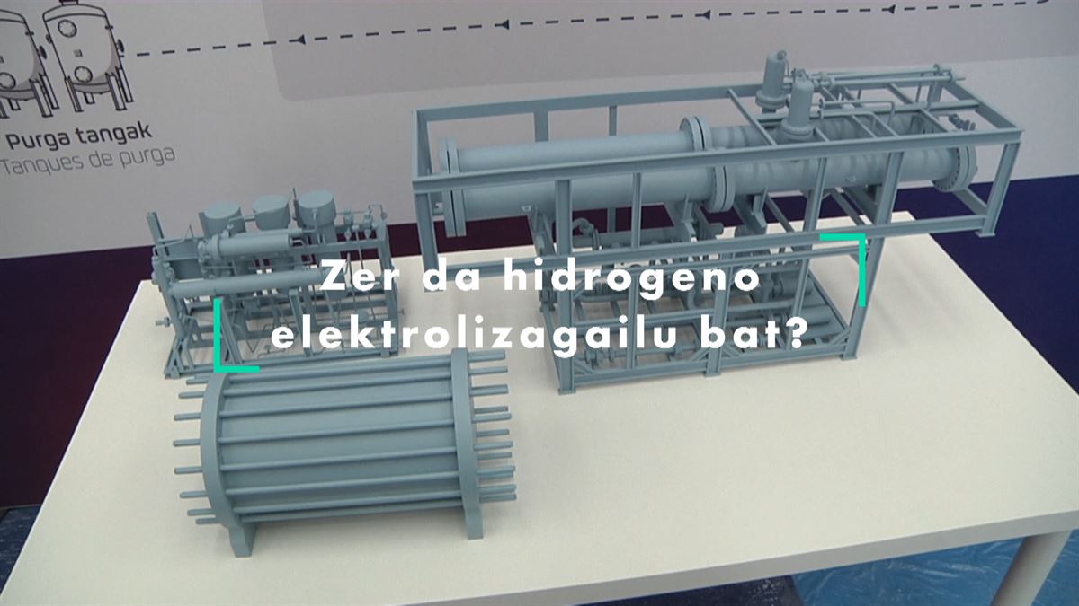 Hidrogeno elektrolizagailuaren maketa. Argazkia: EITB Media.