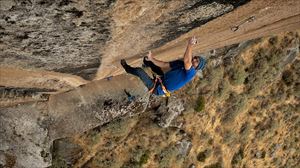 Los hermanos Pou ascienden la vía Made in France en Perú