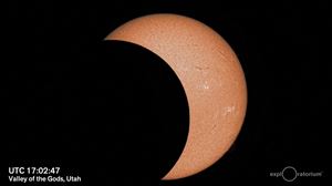 Eguzki-eklipse anularraren irudi ikusgarriak jaso dituzte AEBn