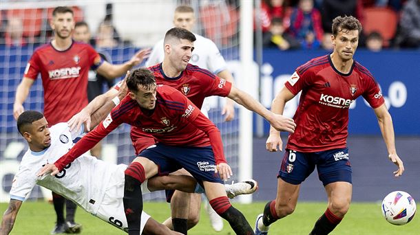 El vendaval “Girona” rompe las costuras defensivas de Osasuna